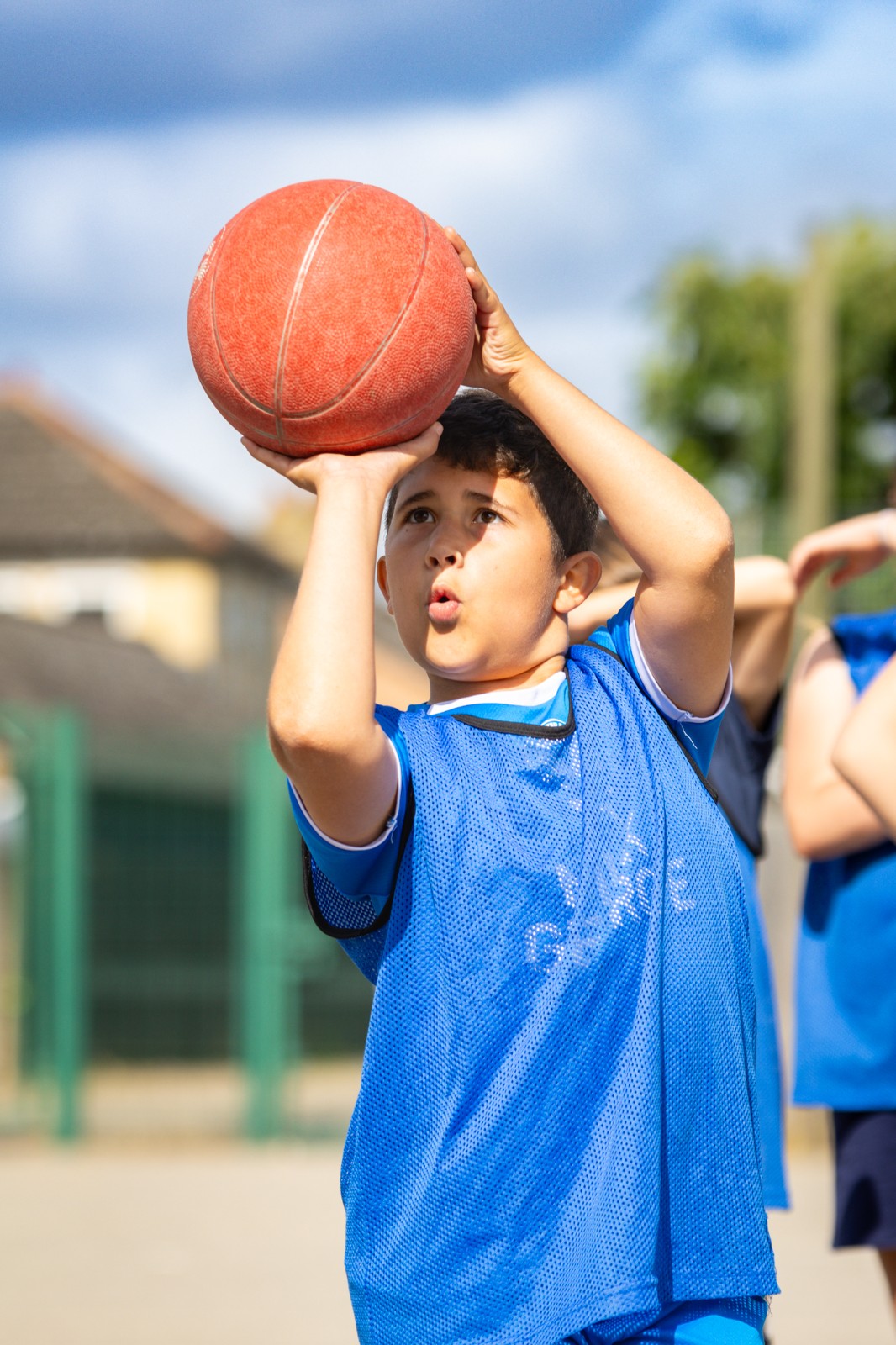 YDP HOLIDAY CAMPS AT NEWARK HILL block mentored by Youth Dreams Project Ltd