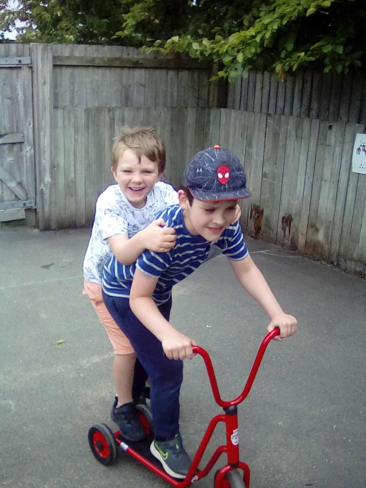 Tarka Tots Otters - South Molton - image 4