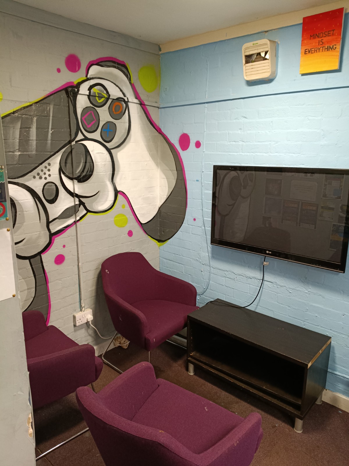 Newstead Youth Club - image 4