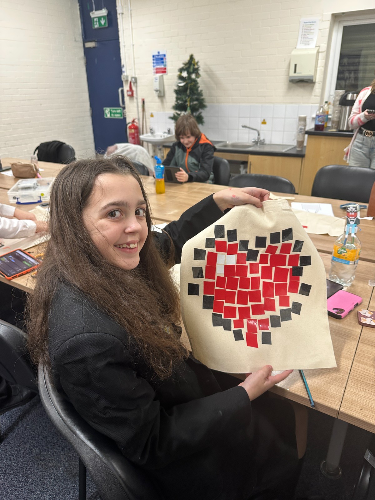 Craft Club (3 days) | Ages 8-16 - image 3