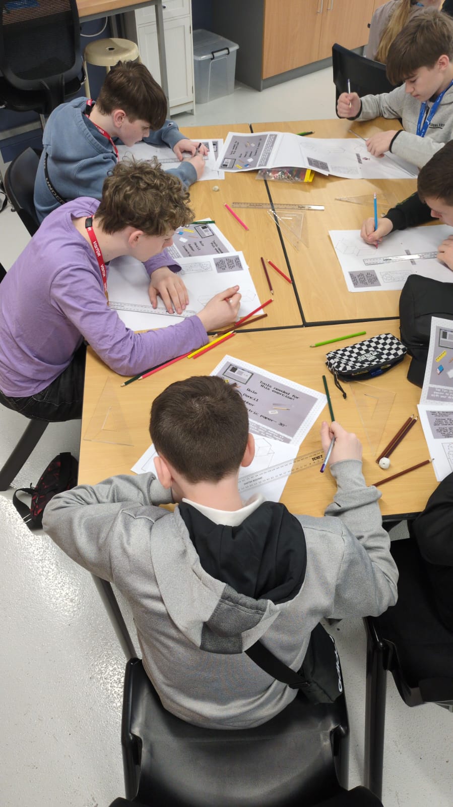 Engineering UTC's STEM Workshops - image 4