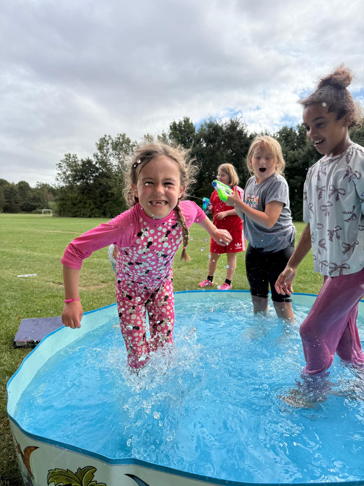 HAF Holiday Club at Woodland View School - image 11