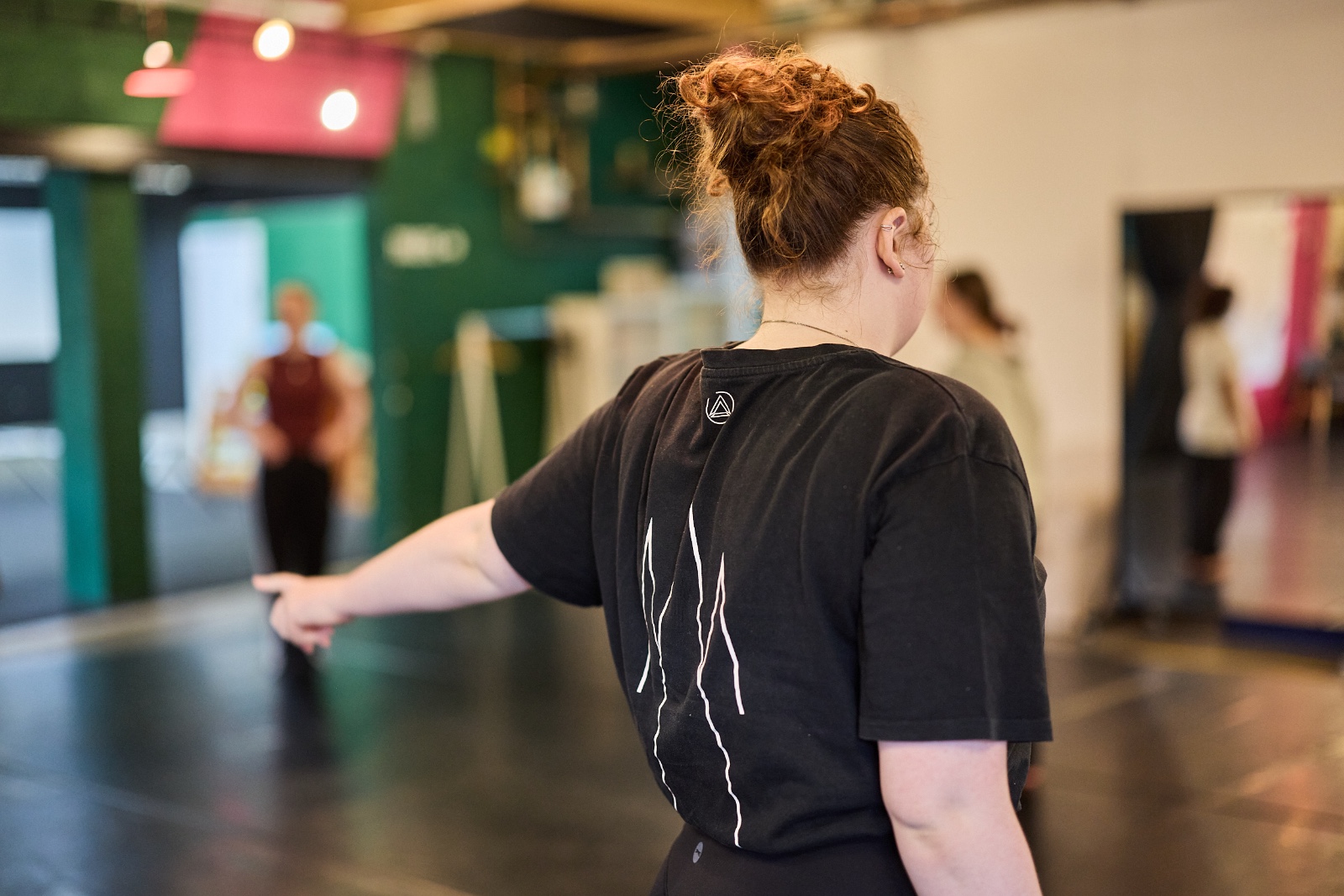 Adult Contemporary Dance - Intermediate - image 5