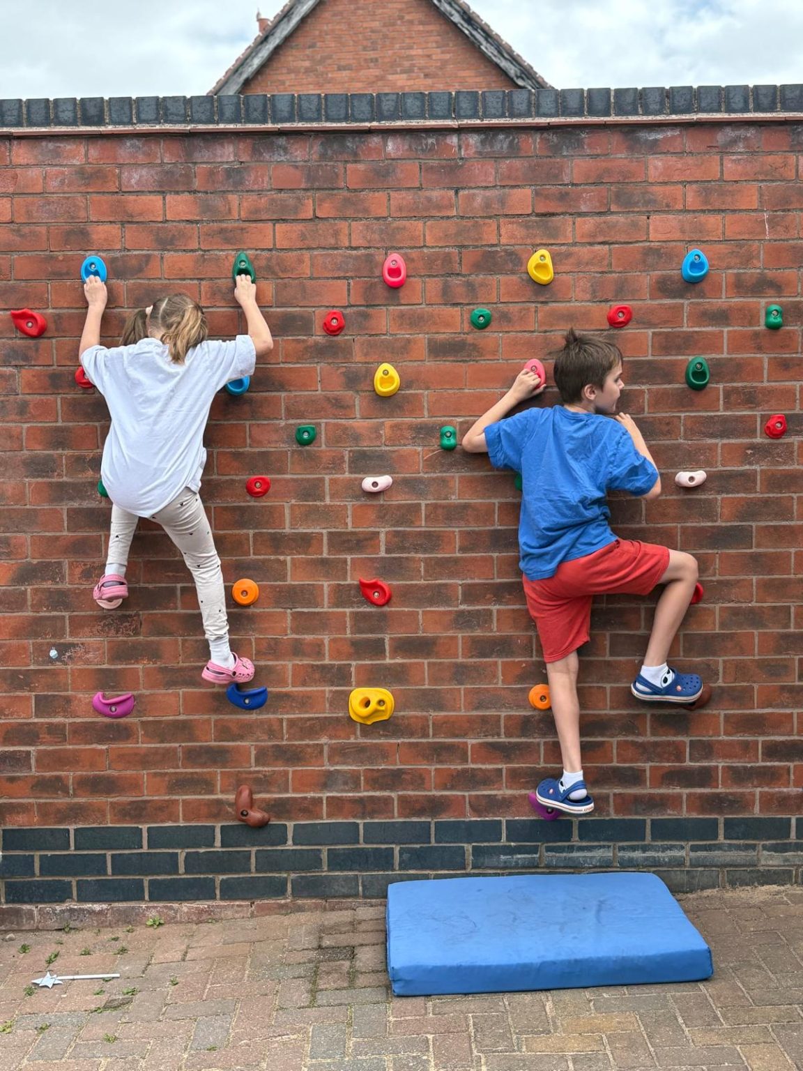 The Hub Holiday Club - image 2