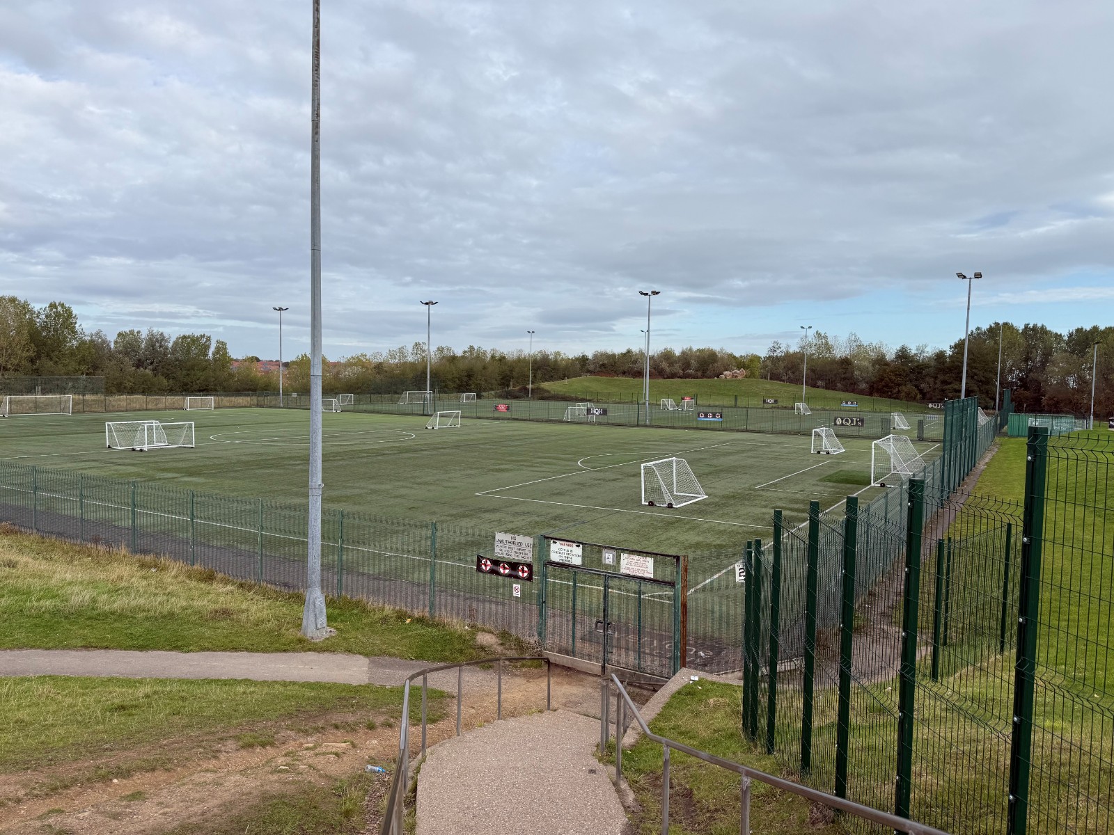 EA - Silksworth Football 12-15 yrs - image 2