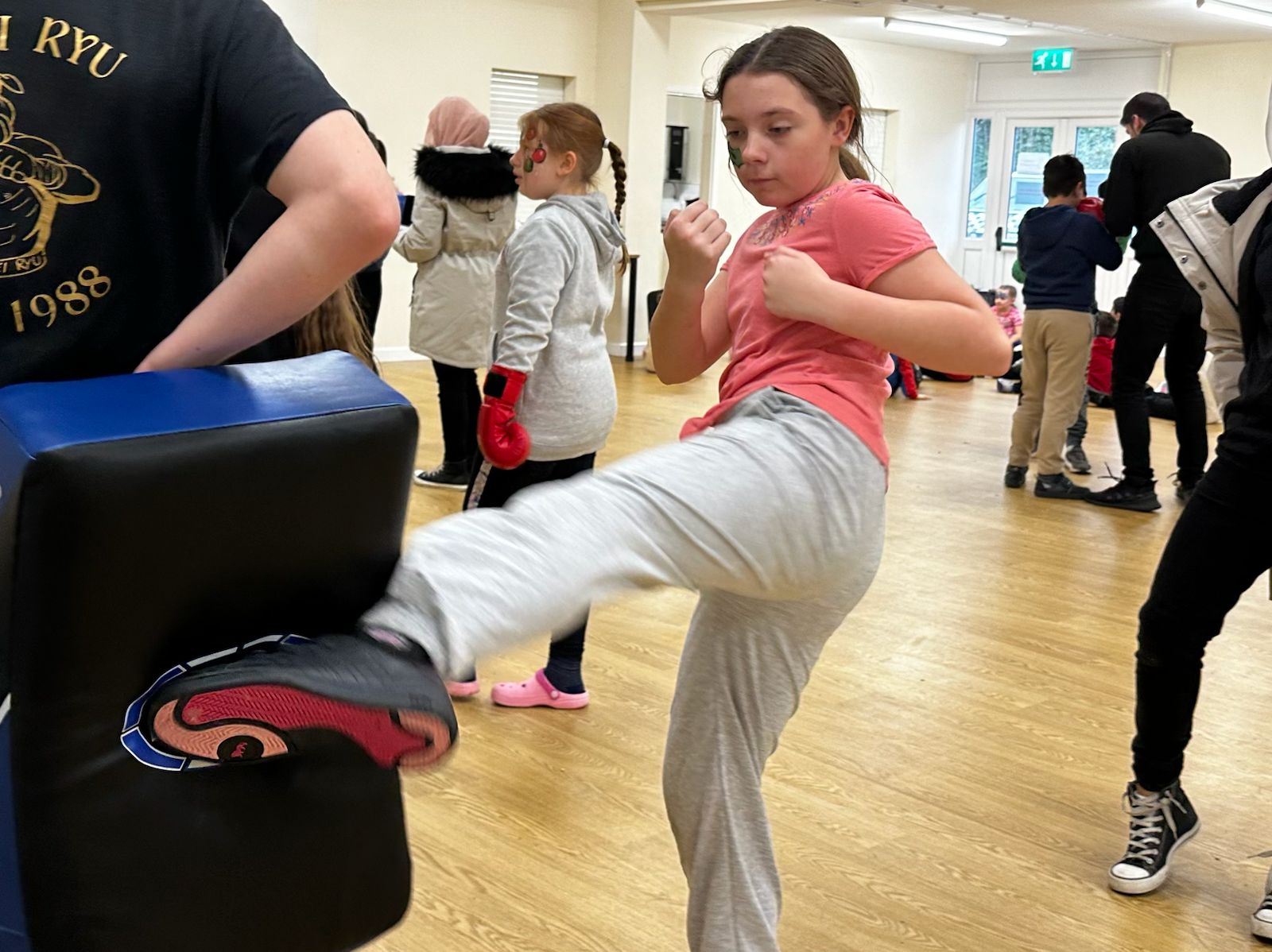 Caged Steel Communities Holiday Club - SCU - image 4