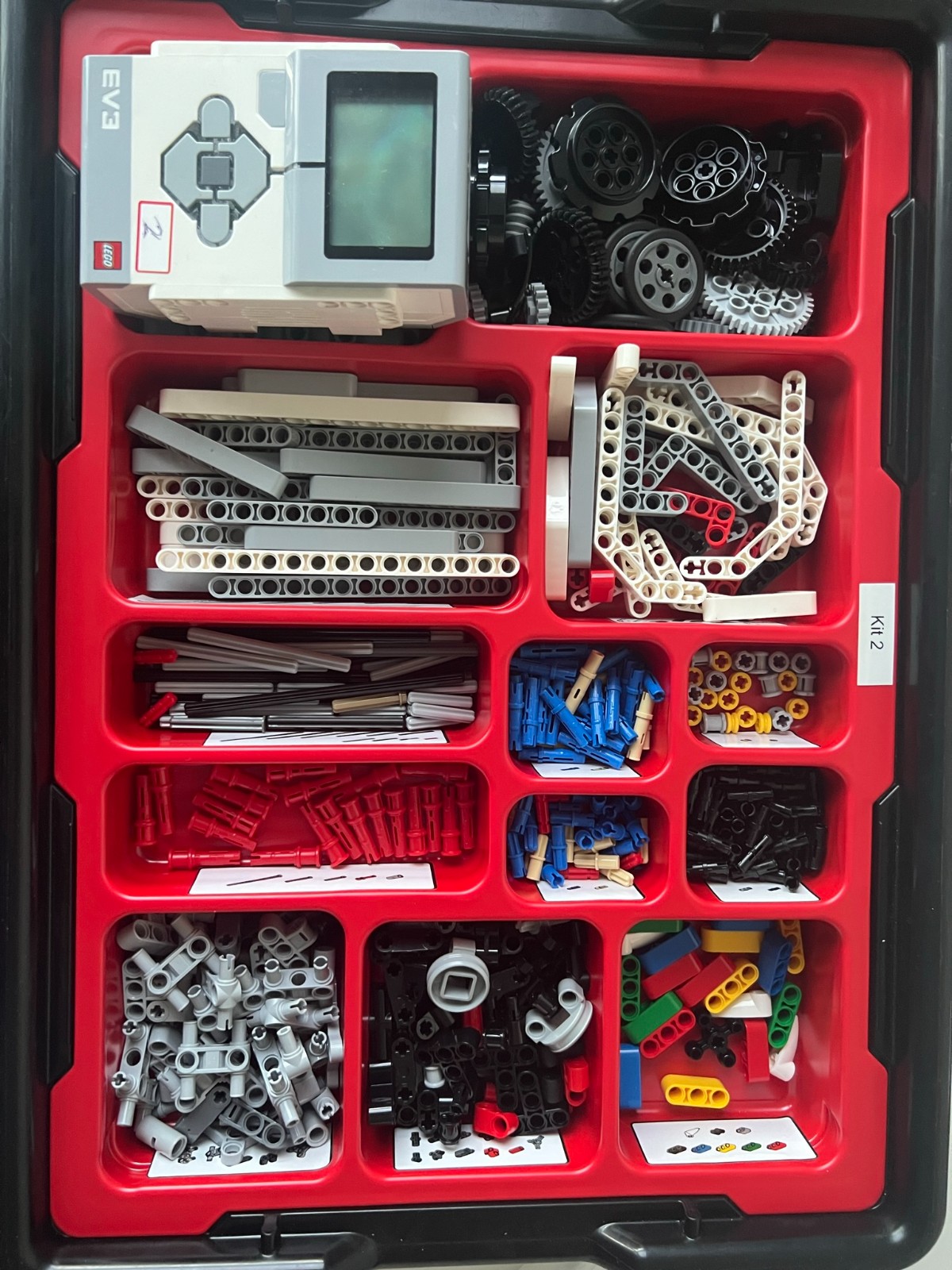 STEM Explorers Holiday Camp - image 7