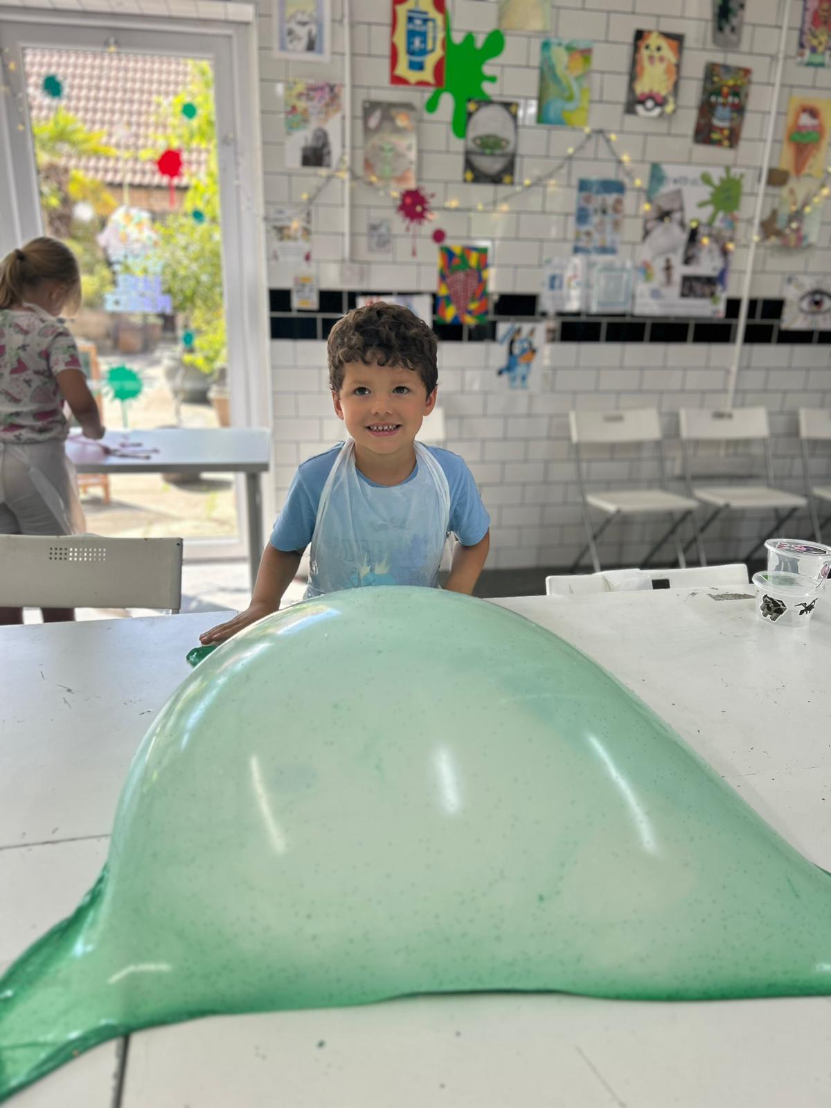 Easel Peasels Art Holiday Club Newport - image 15