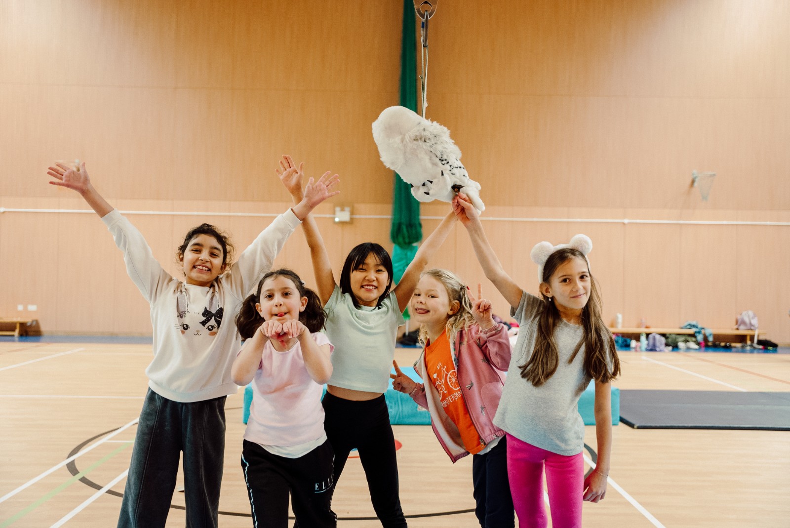 Aerial Silks, Hoop & Acrobatics Camp! ✨ - image 2