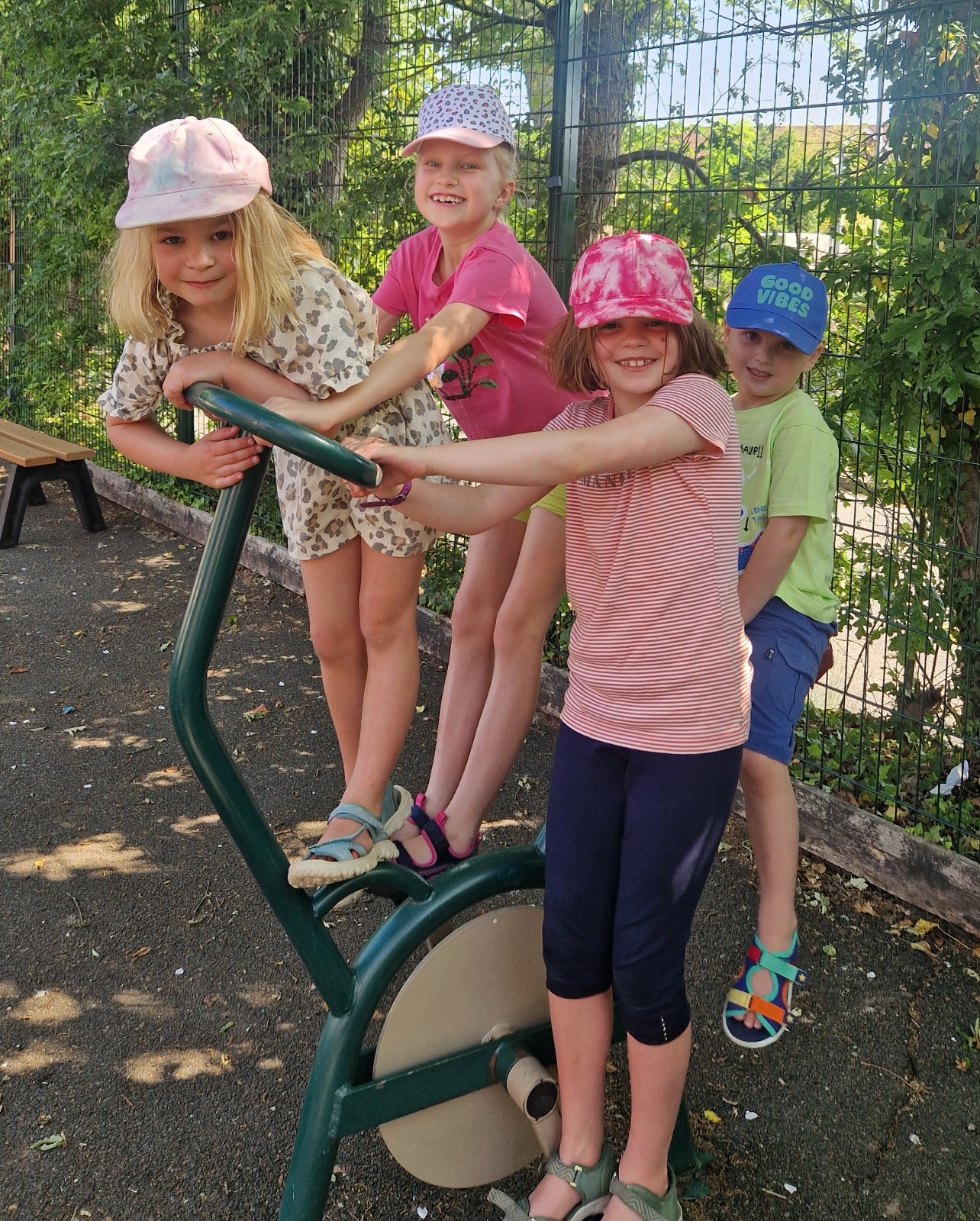 The Den PLUS Holiday Club - image 2