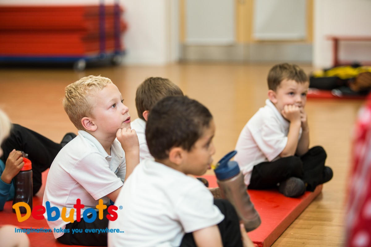 Debutots Storytelling & Crafts Camp @ Anlaby - image 5