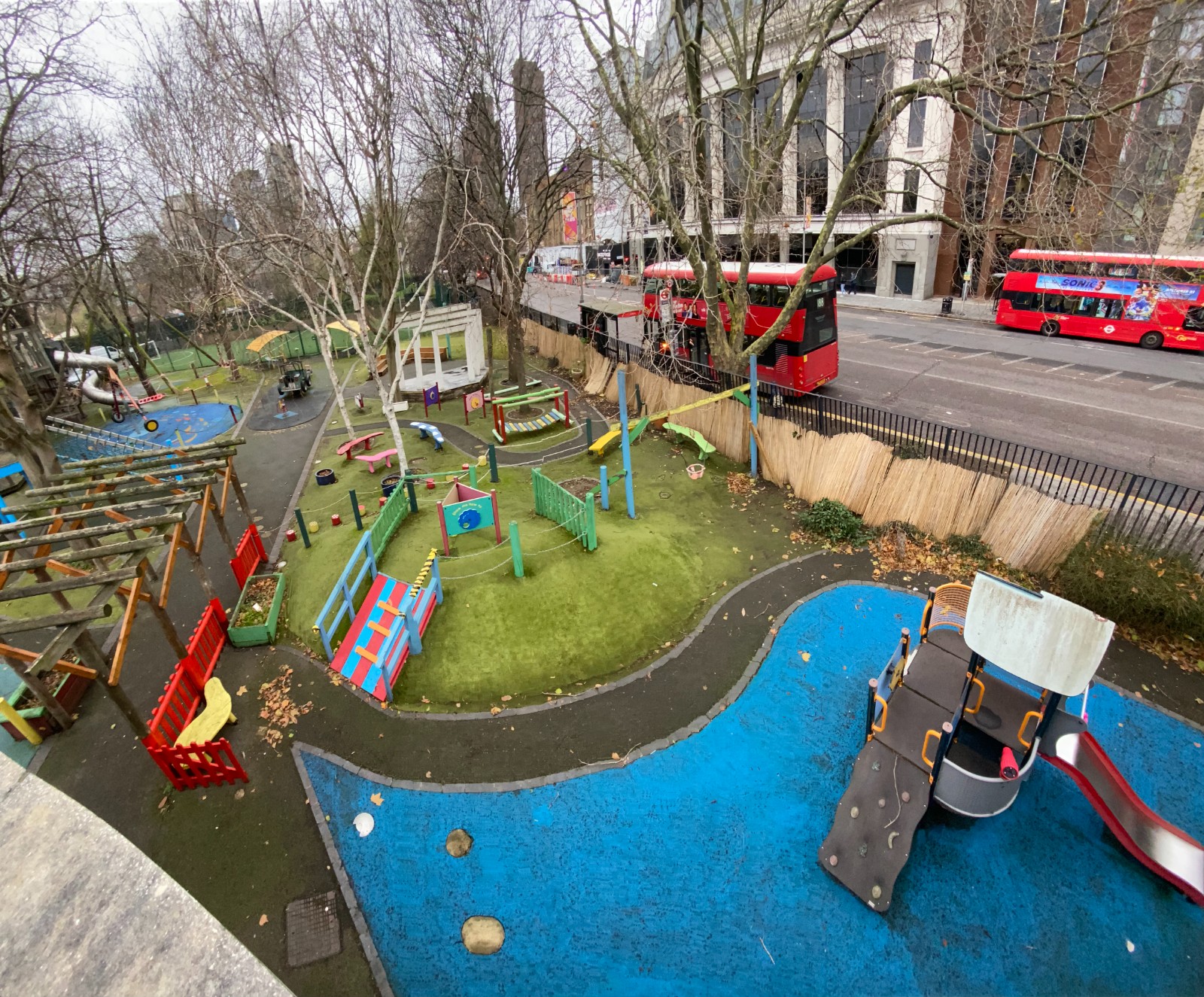 SEND FAMILIES PLAYGROUND ACCESS block mentored by Living Space - Bankside Open Spaces Trust