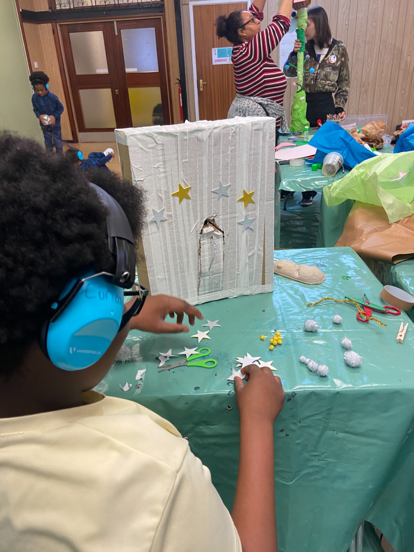 Saturday Curiosity Club - image 7