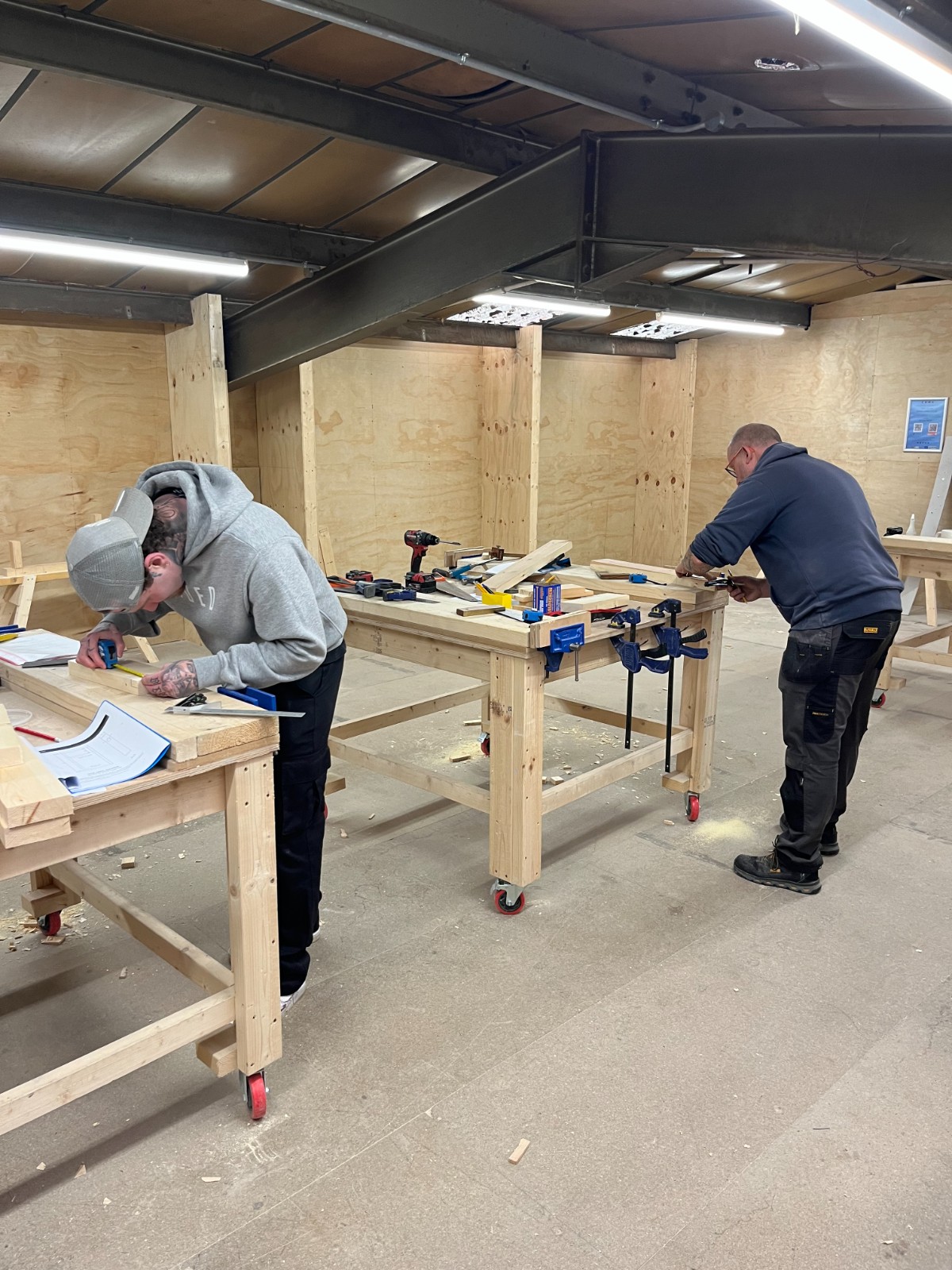 Tiling, Carpentry and Laminate Flooring - image 4